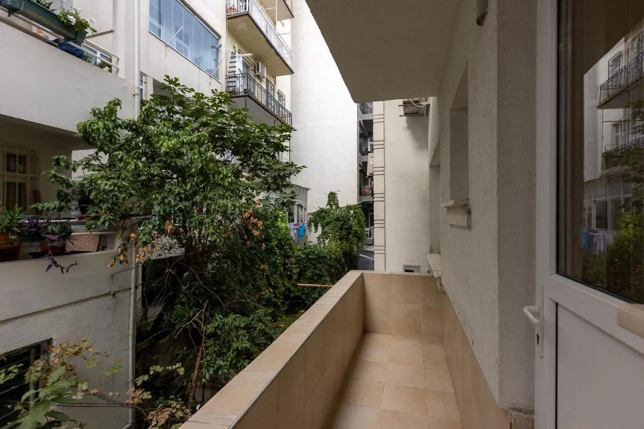 In The Centre Of Taksim And Galataport 3 Bedrooms In Apartment Istanbul